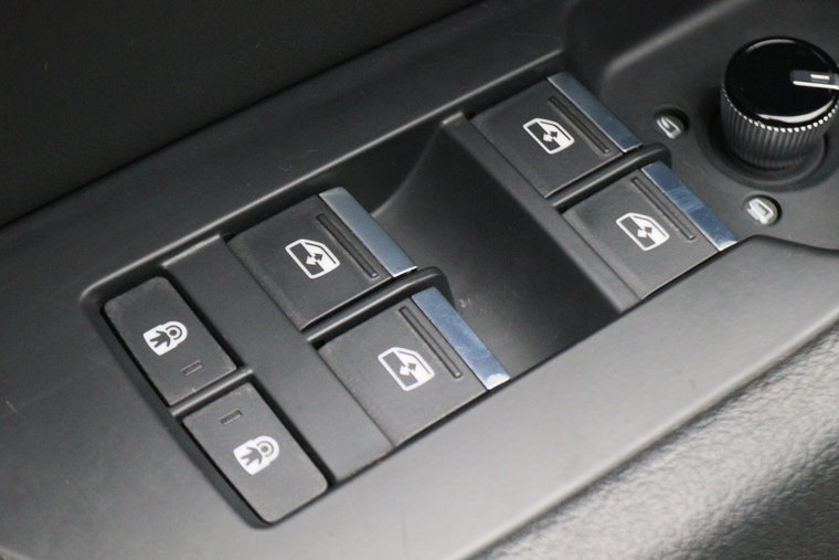 Vehicle Image 35