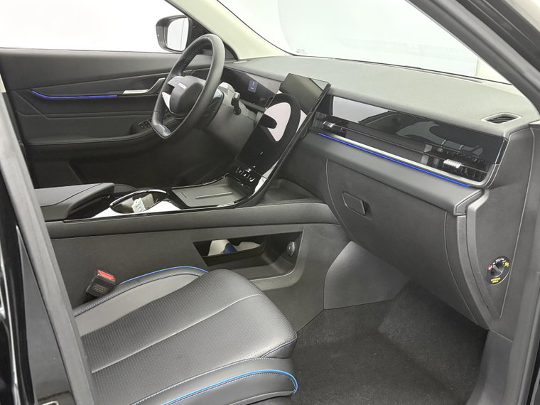 Vehicle Image 36