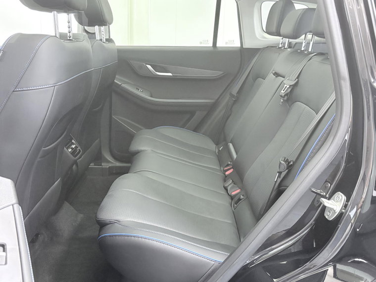 Vehicle Image 37