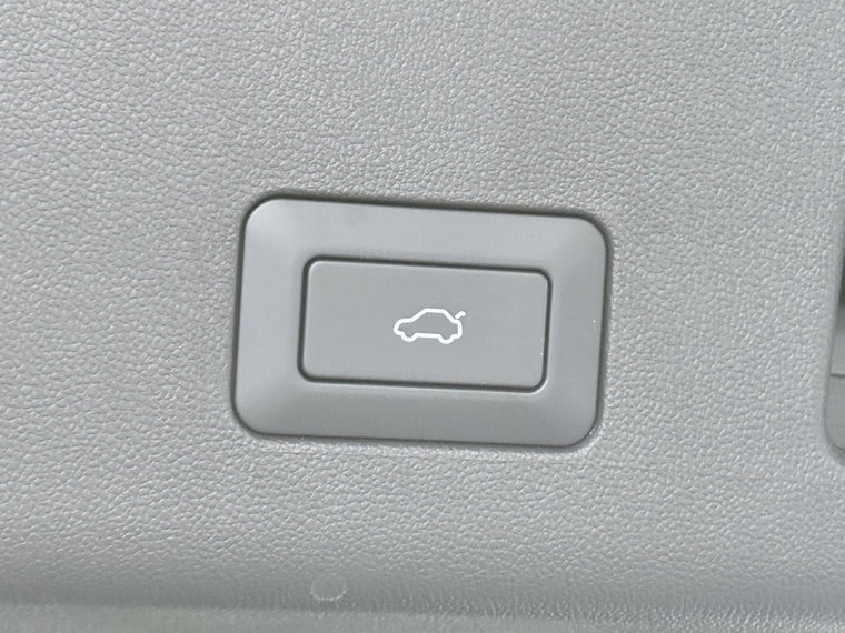 Vehicle Image 45