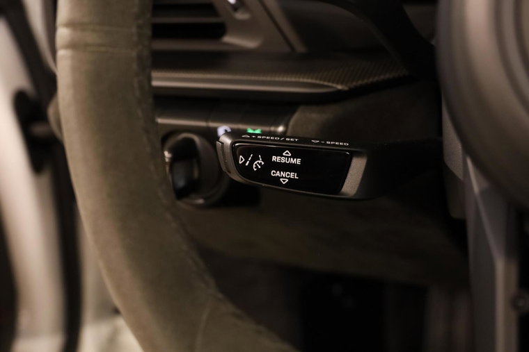 Vehicle Image 37