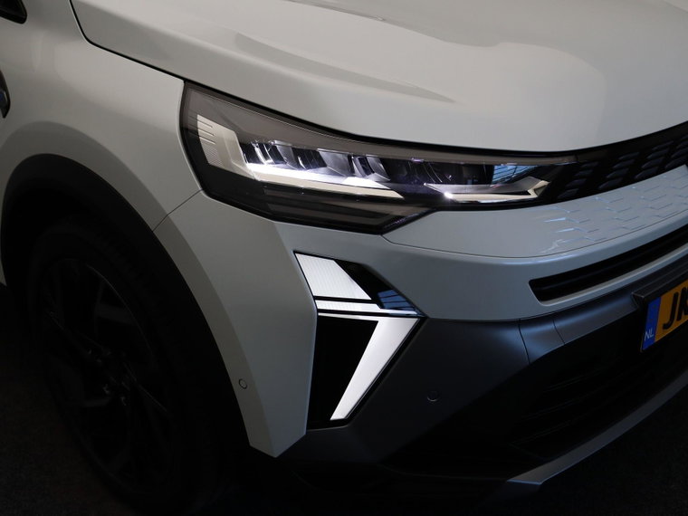 Vehicle Image 48