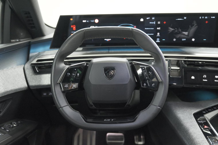 Vehicle Image 26