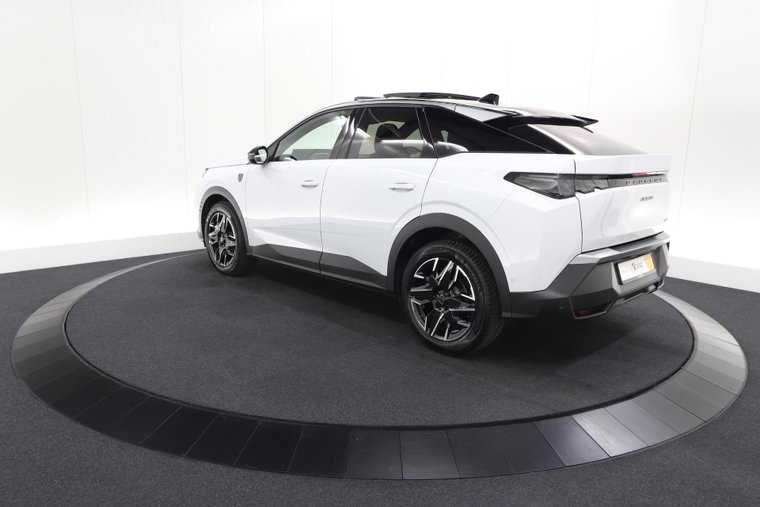 Vehicle Image 38