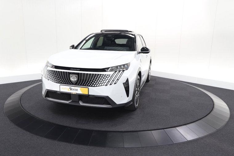 Vehicle Image 42