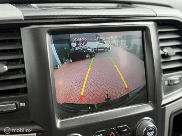 Vehicle Image 26