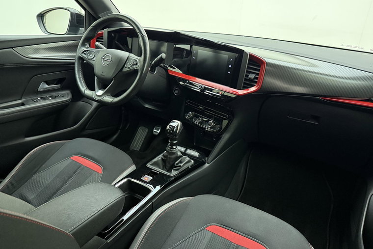 Vehicle Image 15