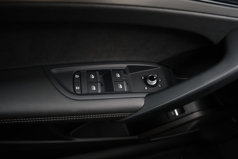 Vehicle Image 41