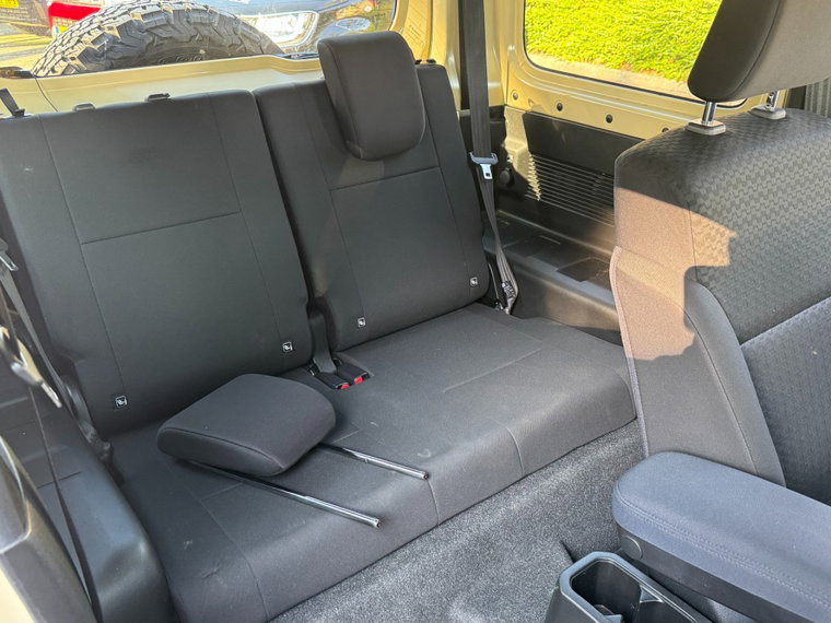 Vehicle Image 22
