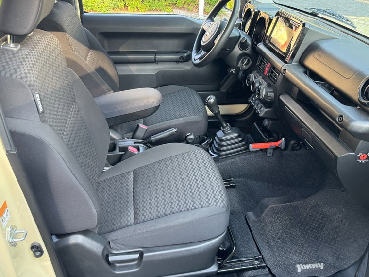 Vehicle Image 24