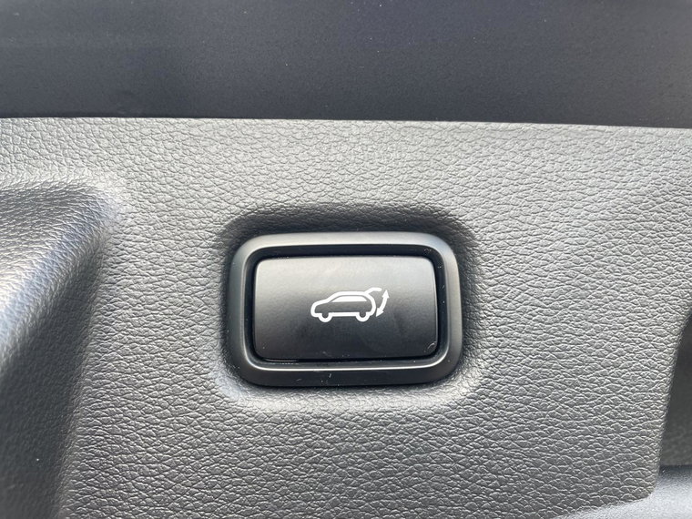 Vehicle Image 26