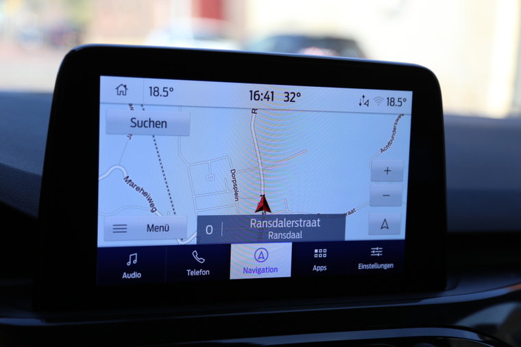 Vehicle Image 9