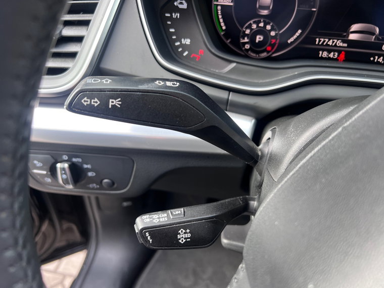 Vehicle Image 35
