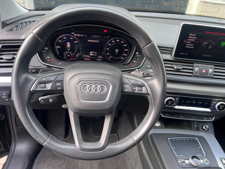 Vehicle Image 38