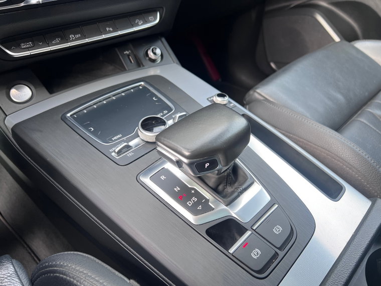 Vehicle Image 40
