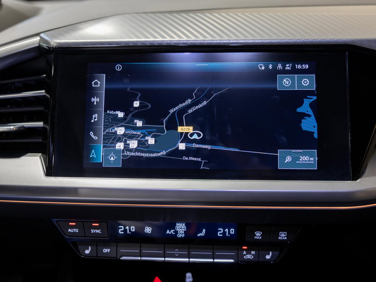 Vehicle Image 30