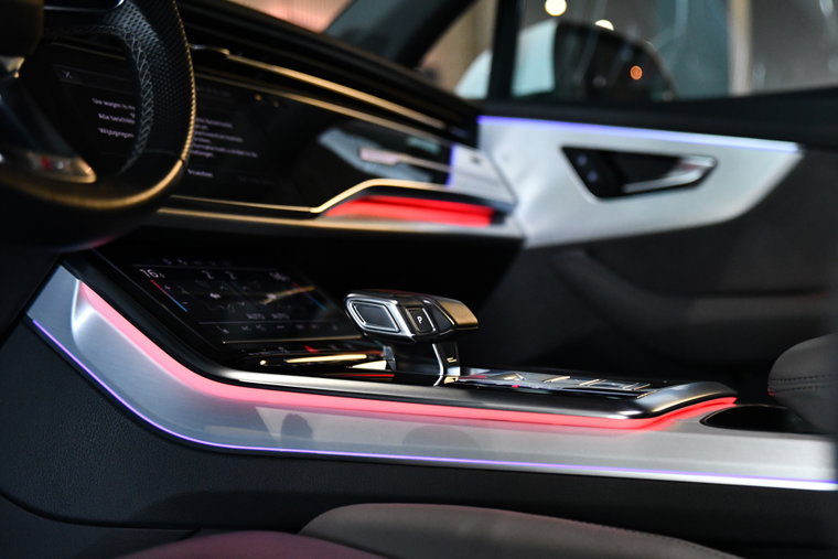 Vehicle Image 11