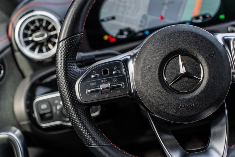 Vehicle Image 30