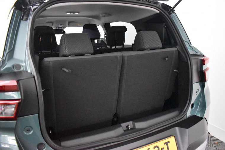Vehicle Image 30