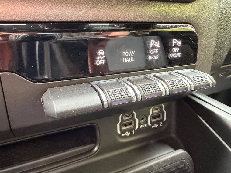 Vehicle Image 36