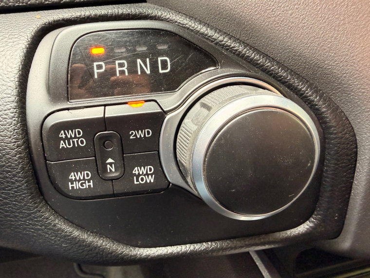 Vehicle Image 38