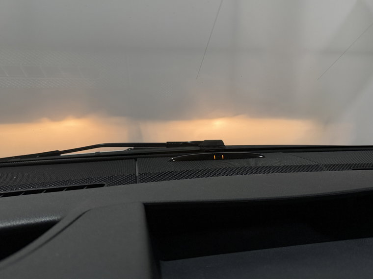 Vehicle Image 28