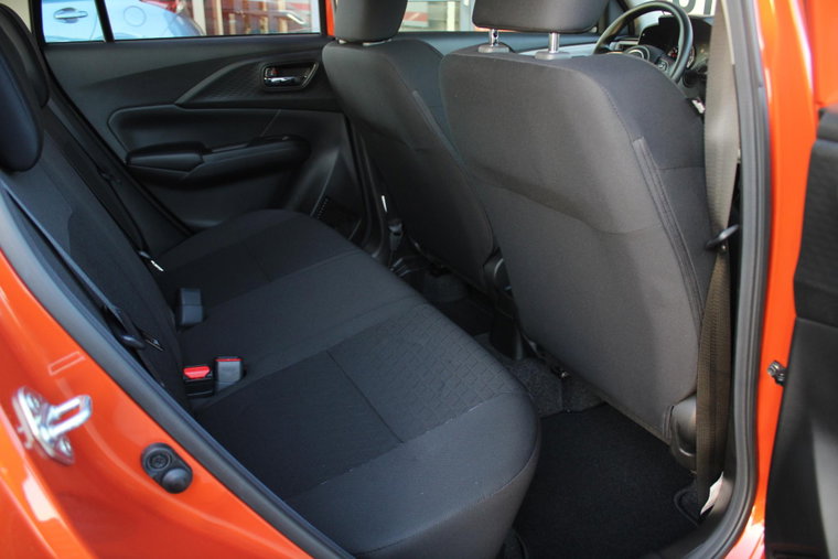 Vehicle Image 15