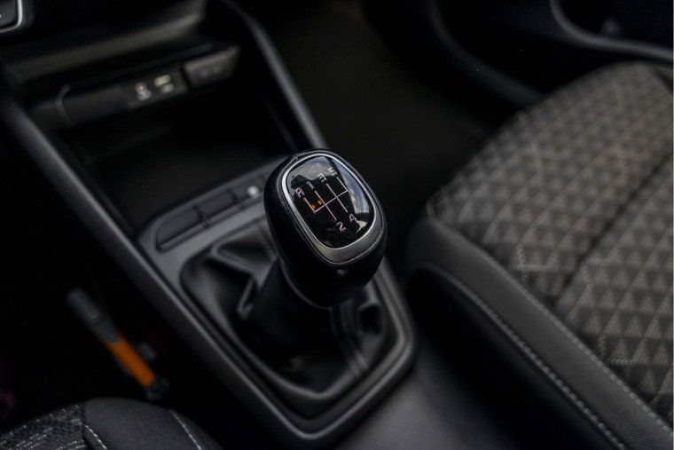 Vehicle Image 24