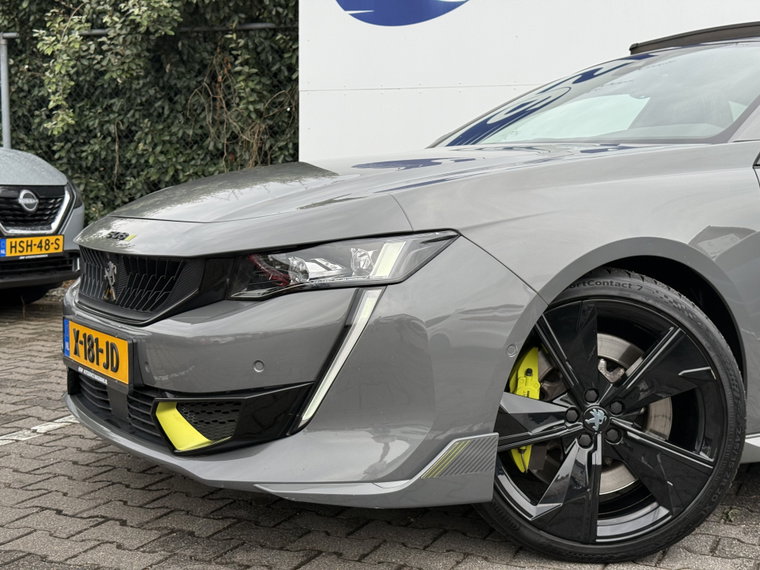 Vehicle Image 32