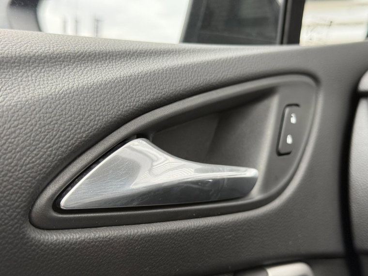Vehicle Image 39