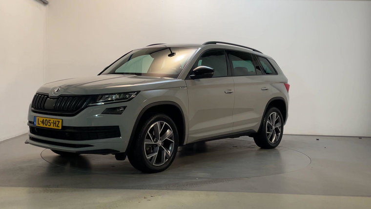Vehicle Image 8