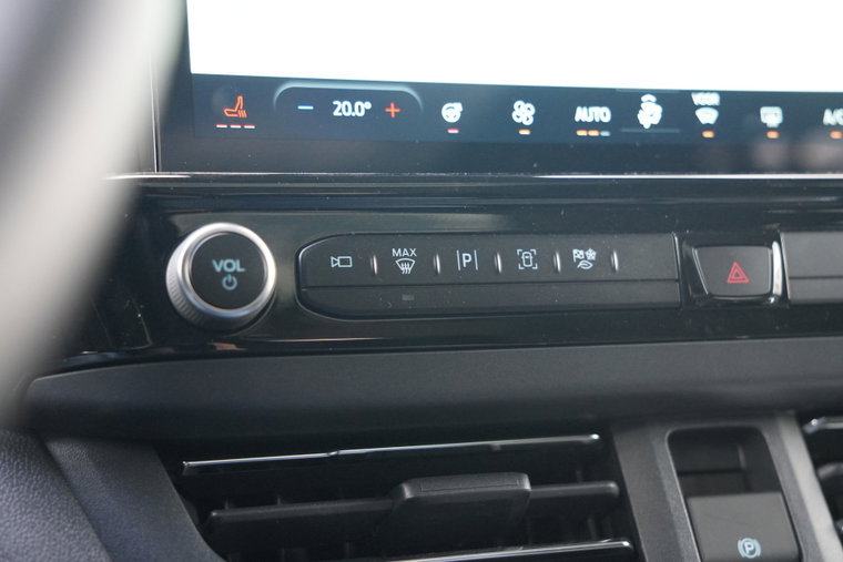 Vehicle Image 37