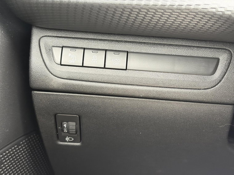 Vehicle Image 33