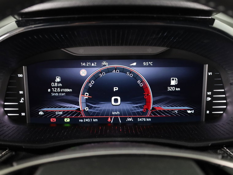 Vehicle Image 9