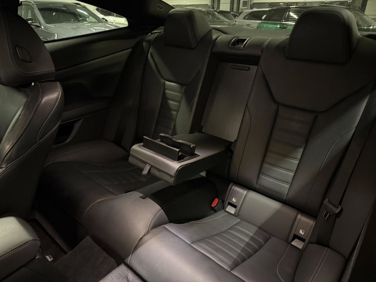 Vehicle Image 35