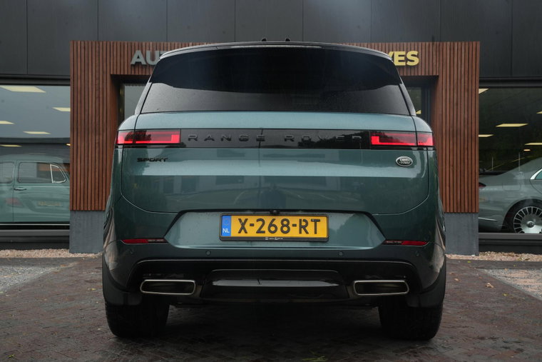 Vehicle Image 9