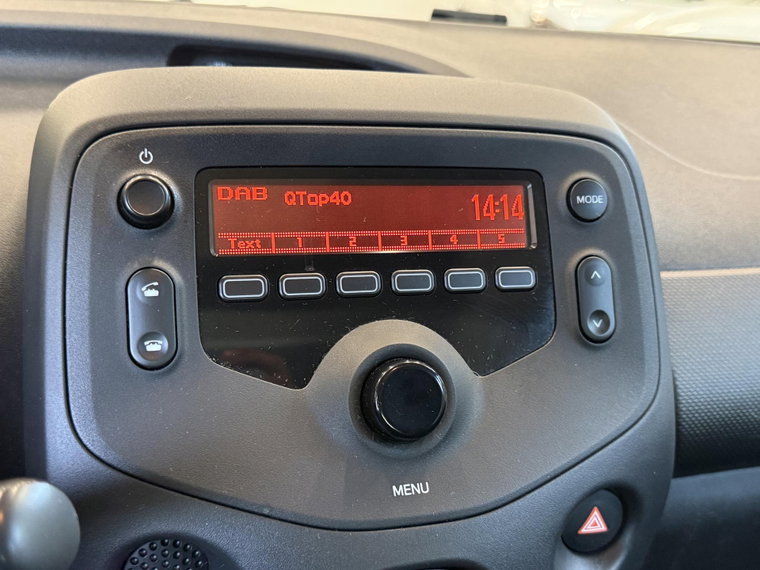 Vehicle Image 22