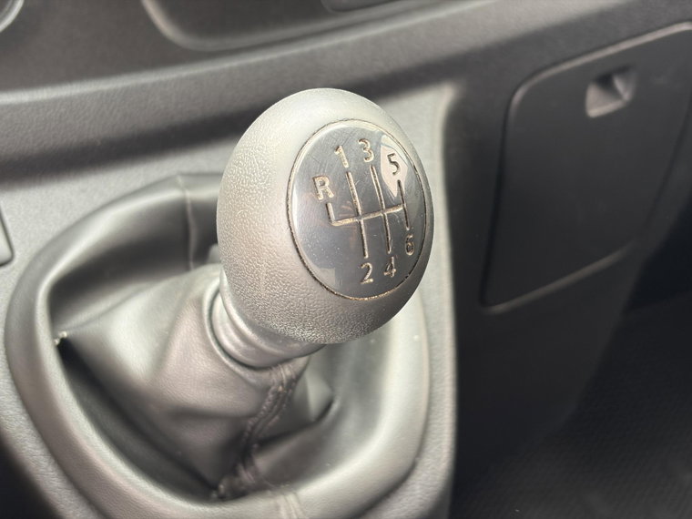 Vehicle Image 27