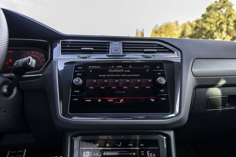 Vehicle Image 32
