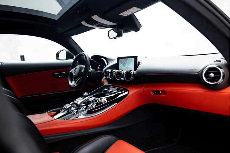 Vehicle Image 21