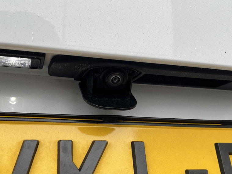 Vehicle Image 28