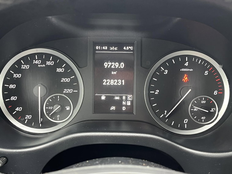 Vehicle Image 35