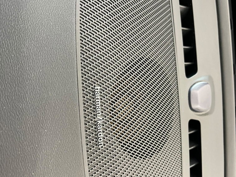 Vehicle Image 24