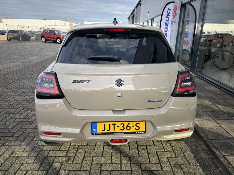 Vehicle Image 11