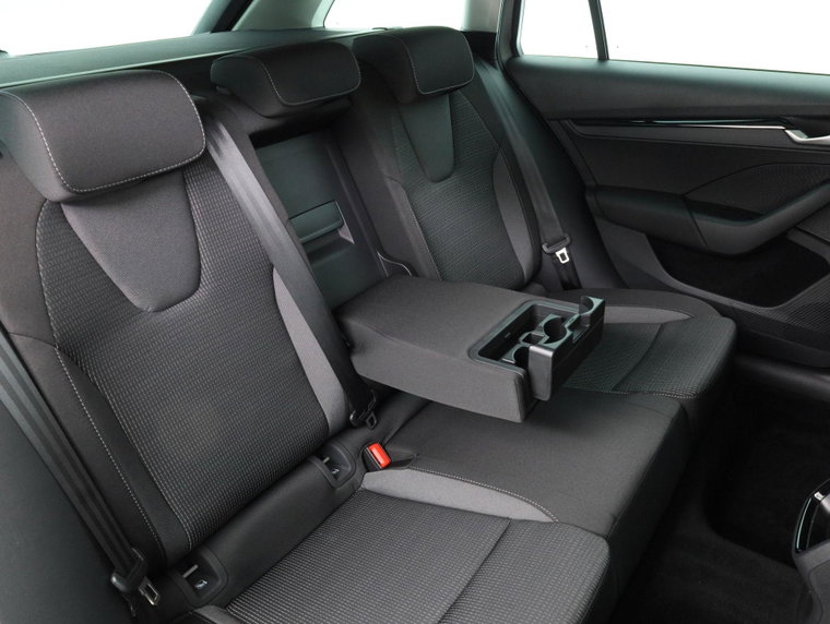 Vehicle Image 36
