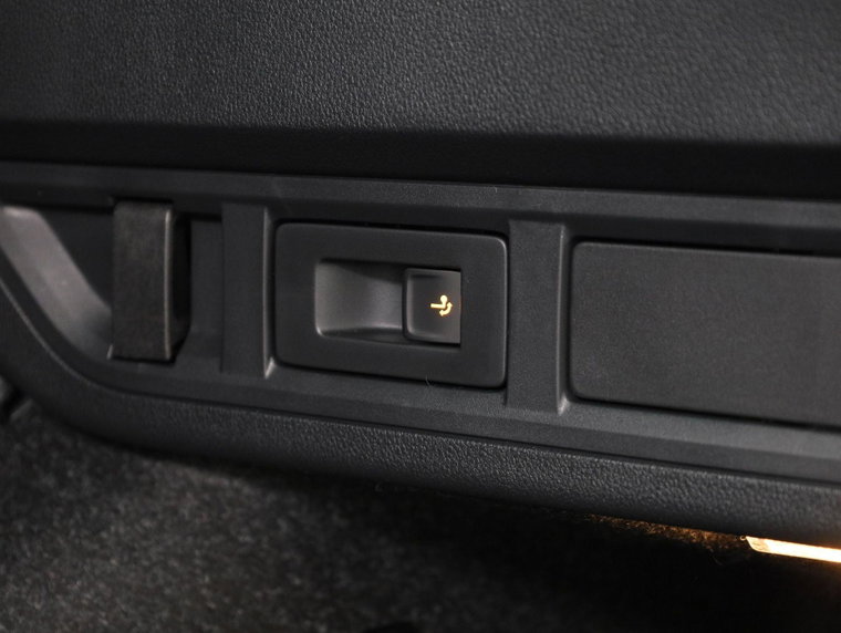 Vehicle Image 39