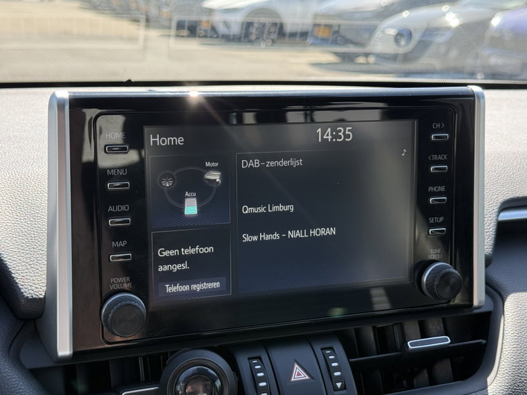 Vehicle Image 19