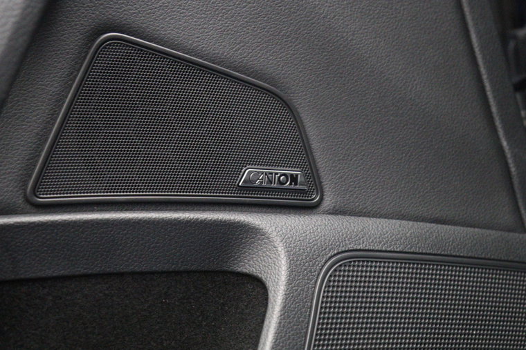 Vehicle Image 38
