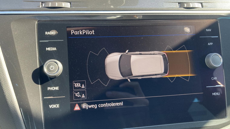 Vehicle Image 16