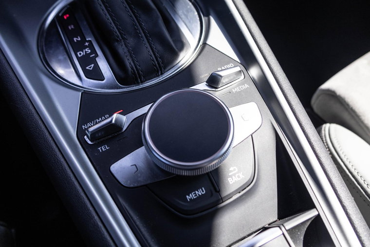 Vehicle Image 15